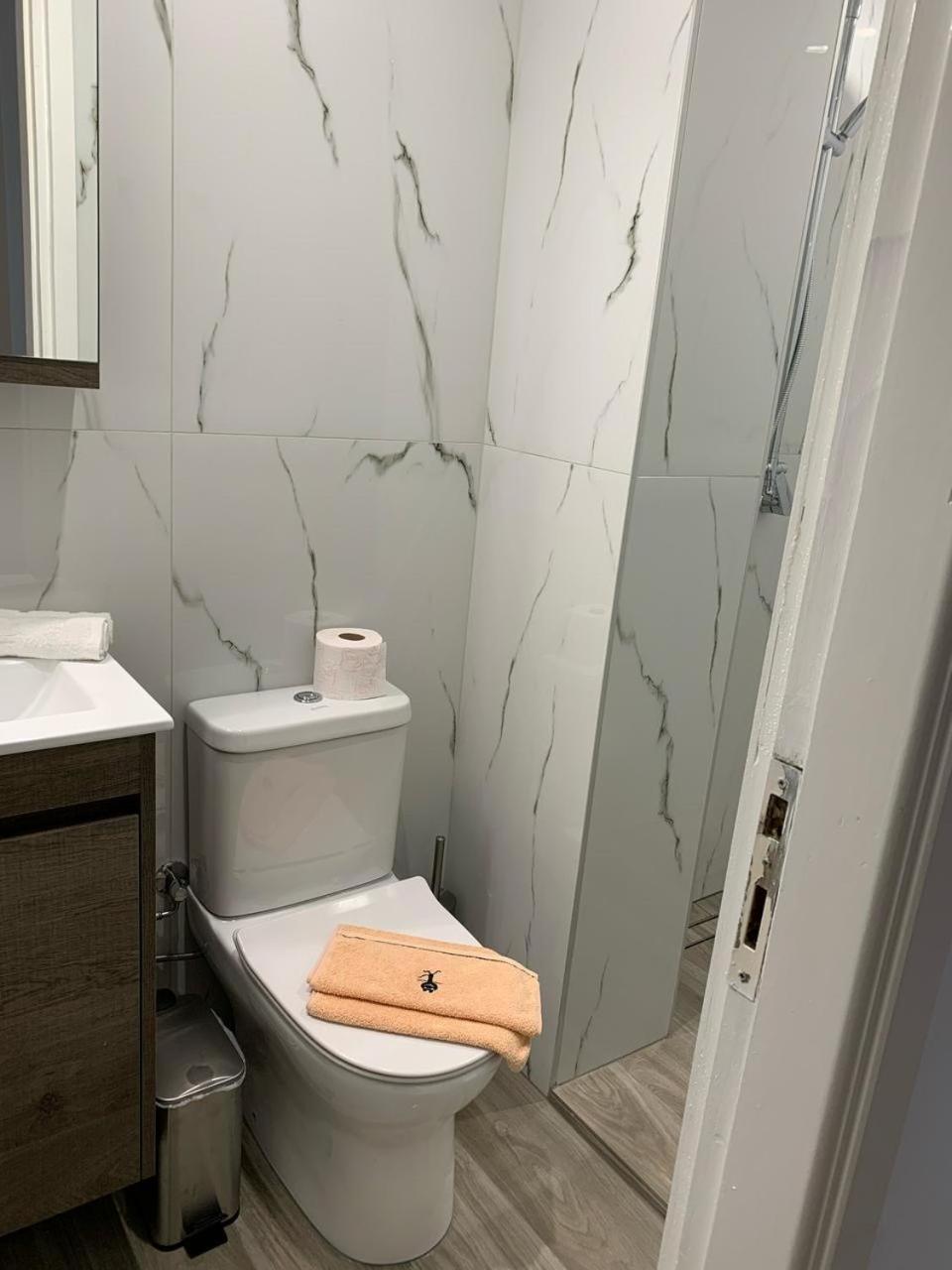 Isadora Apartment Almirida Екстериор снимка